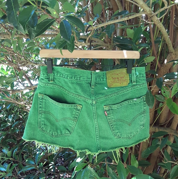 Levi's Green Mini Skirt - Picture 2 of 4